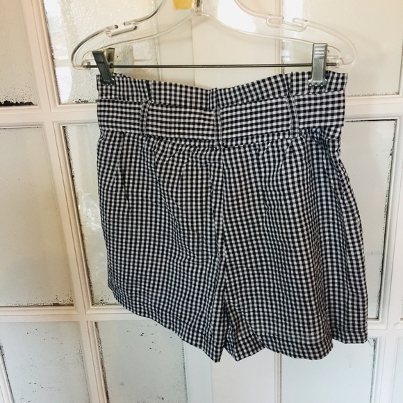 ✨2 for 15$✨NWT High waisted checker shorts - Picture 9 of 12